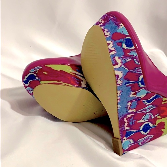 STEVE MADDEN WEDGE PUMPS - Picture 6 of 7